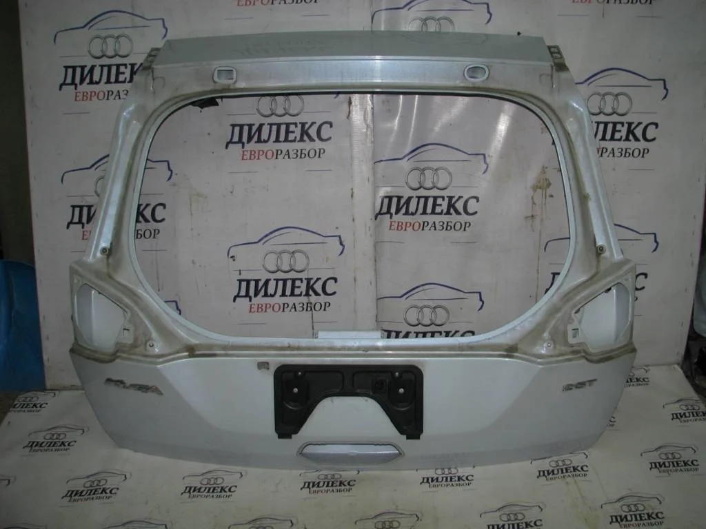 дверь багажника Ford Kuga 2008-2012 - -