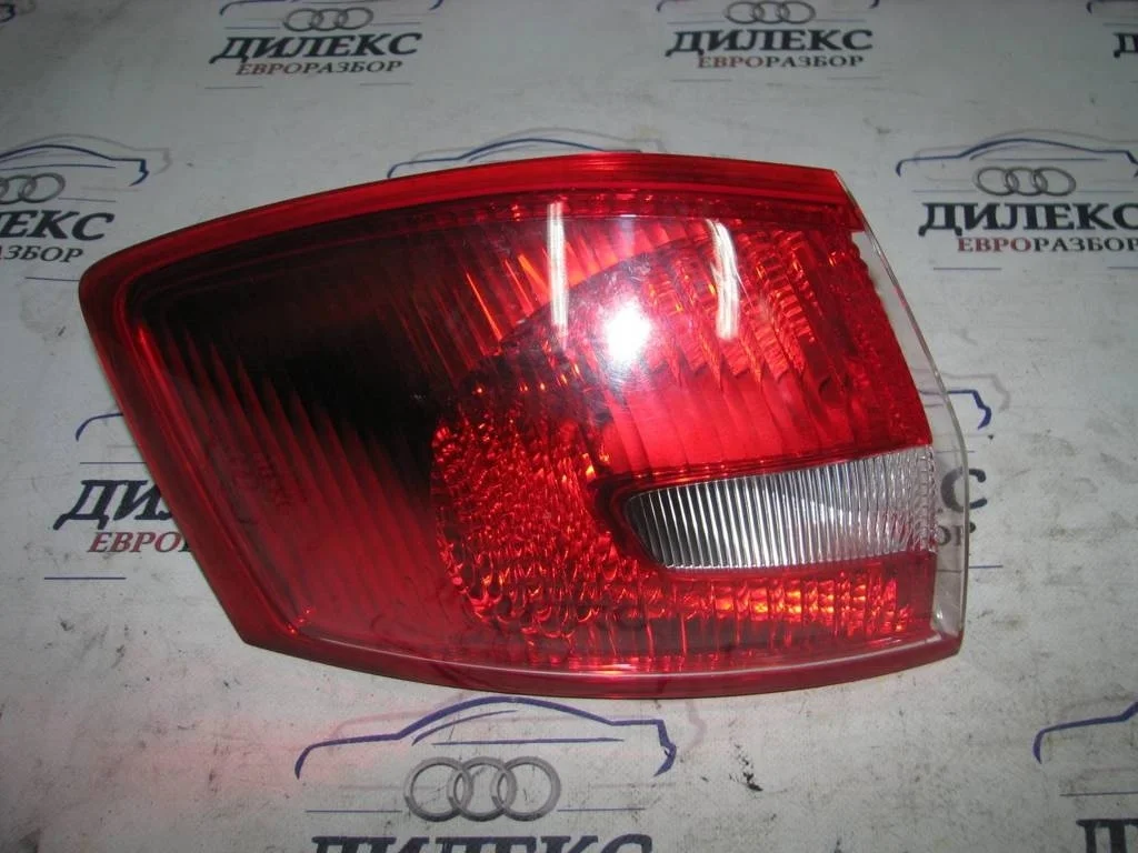 фонарь наружный Ford Kuga 2008-2012 L R