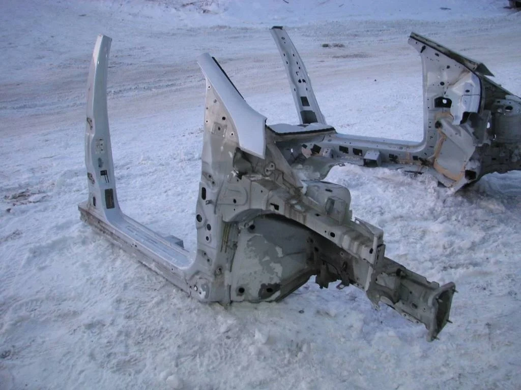 четверть кузова Ford Kuga 2008-2012 R F