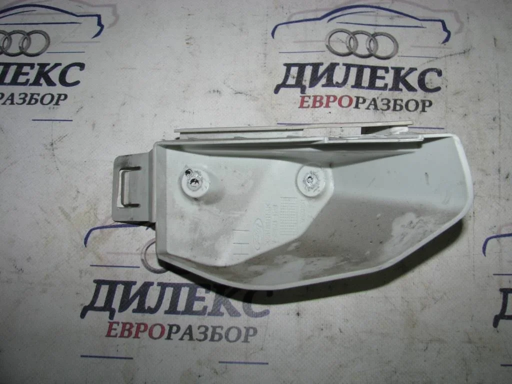 направляющая заднего бампера Ford Kuga 2008-2012 L R