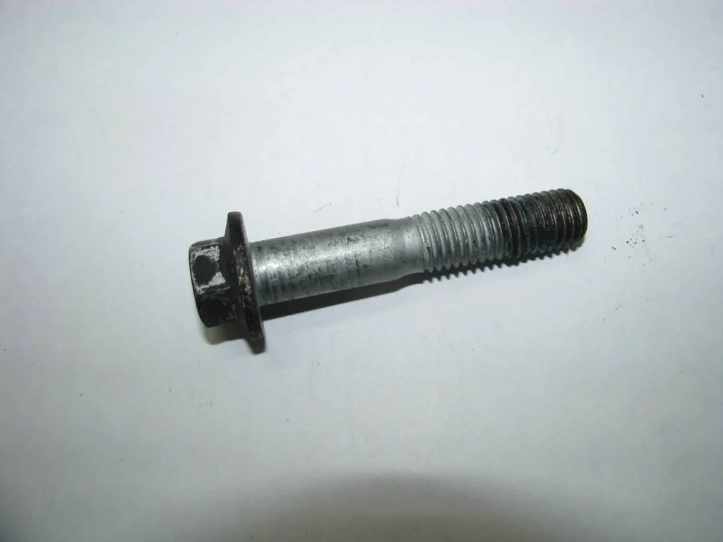 болт Ford Kuga 2008-2012 - -