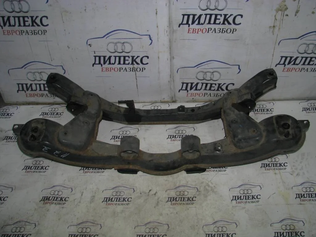 балка Ford Kuga 2008-2012 - R