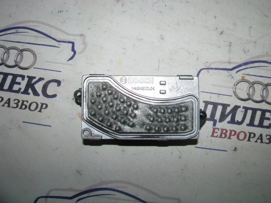 резистор отопителя Audi Allroad quattro 2005-2012 - -