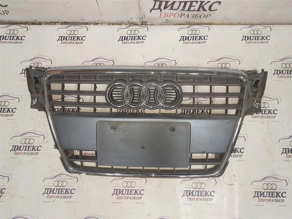 решетка радиатора Audi A4 (B8) 2007-2015 - -