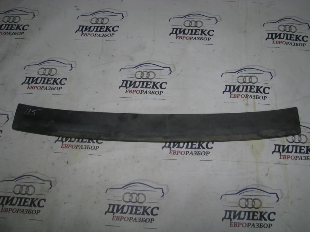 накладка декоративная Audi A4 (B8) 2007-2015 - -