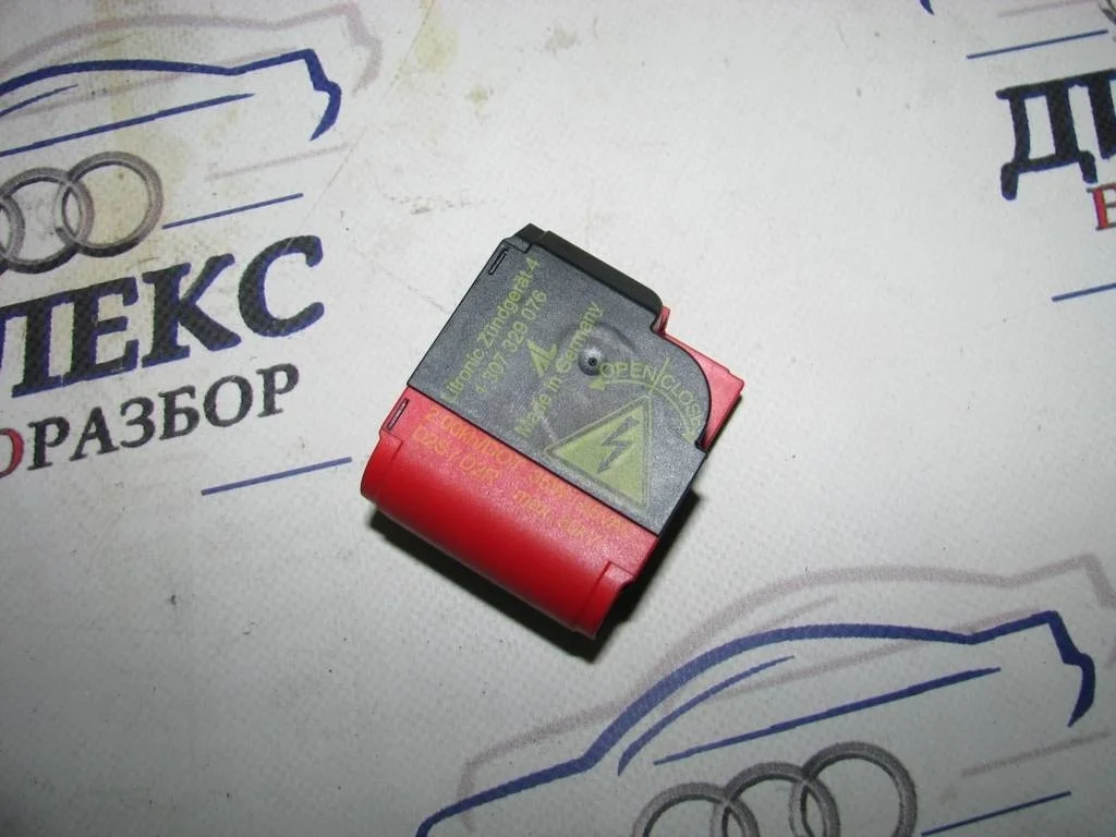 блок ксеноновой лампы VW Jetta 2005-2011 - -