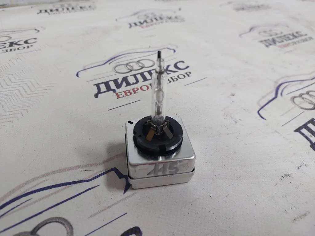 ксеноновая лампа Audi A4 (B8) 2007-2015 - -