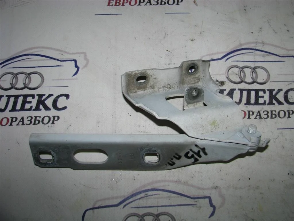 петля капота Audi A4 (B8) 2007-2015 R -