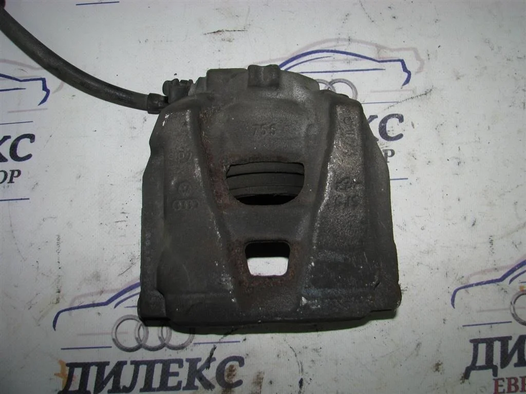 суппорт Audi A4 (B8) 2007-2015 L F