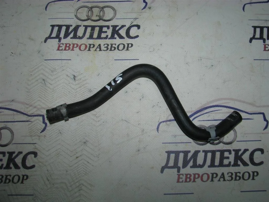 шланг воздушный Audi A4 (B8) 2007-2015 - -