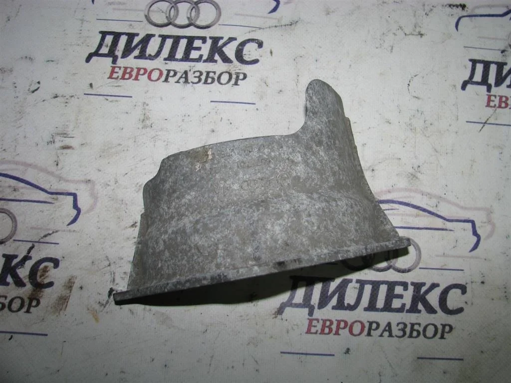 пыльник Audi A4 (B8) 2007-2015 - -