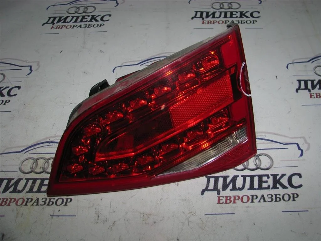 фонарь внутренний Audi A4 (B8) 2007-2015 R R