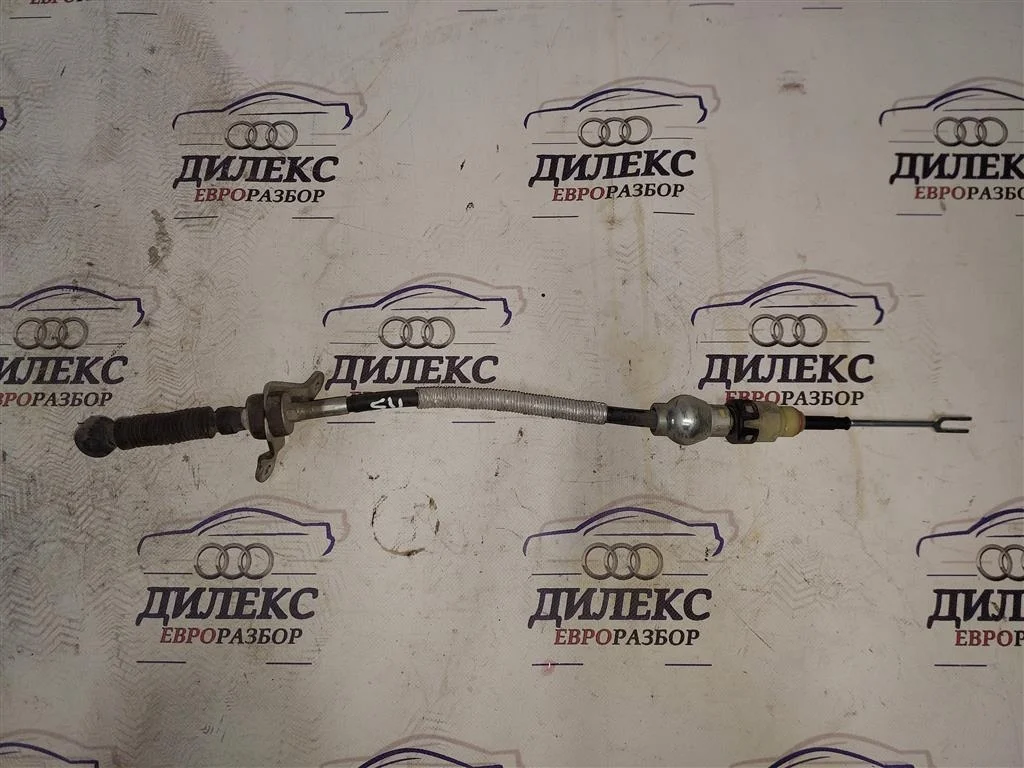 трос кпп Audi A4 (B8) 2007-2015 - -