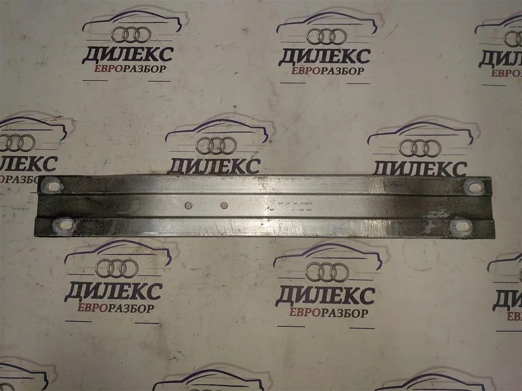 кронштейн (сопут. товар) Audi A6 (C6 4F) 2004-2011 - -
