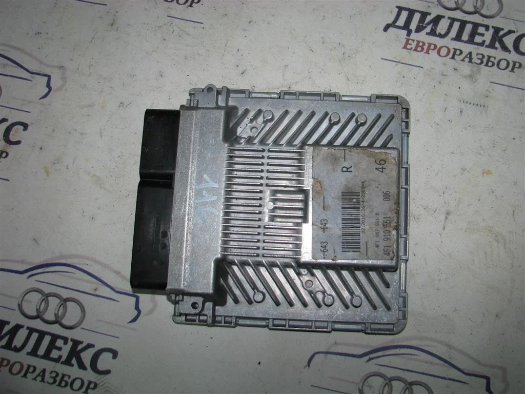 блок управления двигателем Audi A6 (C6 4F) 2004-2011 - -