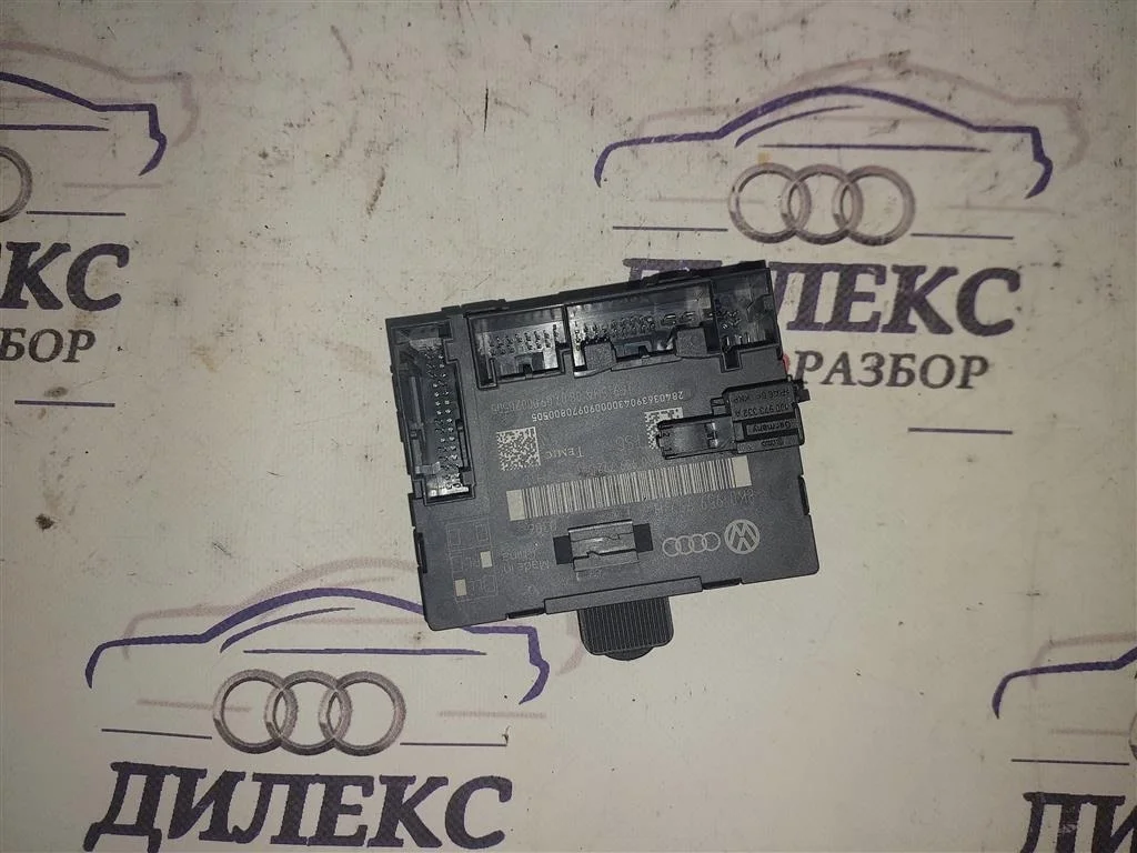 блок управления двери Audi A4 (B8) 2007-2015 - -