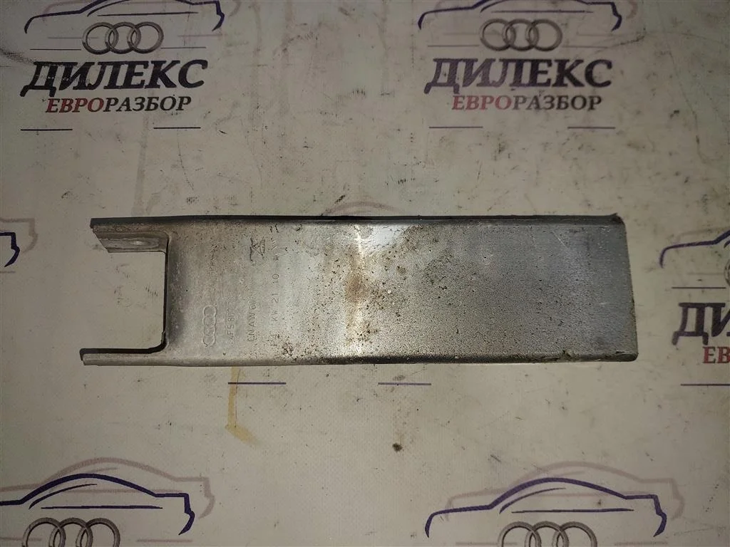 кронштейн усилителя заднего бампера Audi A6 (C6 4F) 2004-2011 - R
