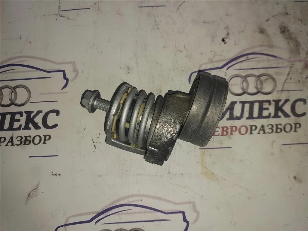 ролик-натяжитель ручейкового ремня VW Golf VI 2009-2012 - -