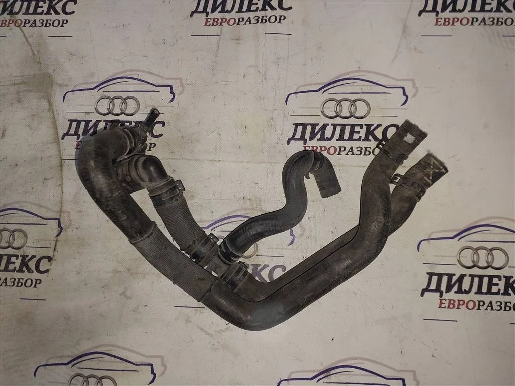 патрубок радиатора VW Golf V Plus 2005-2014 - -