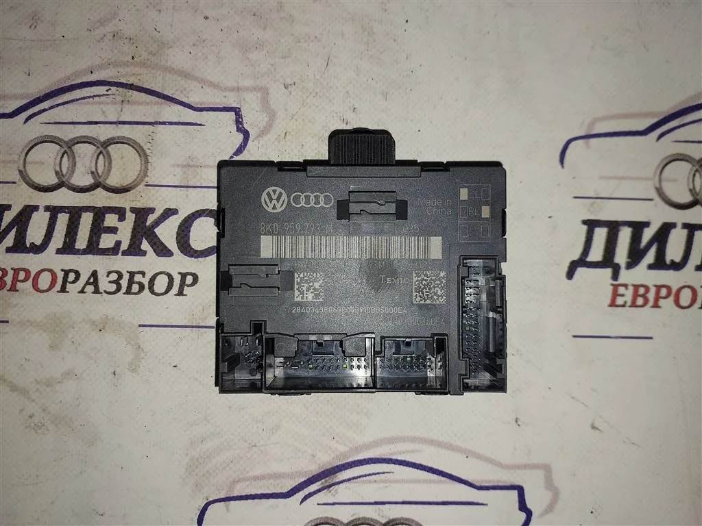 блок комфорта Audi Q5 - -