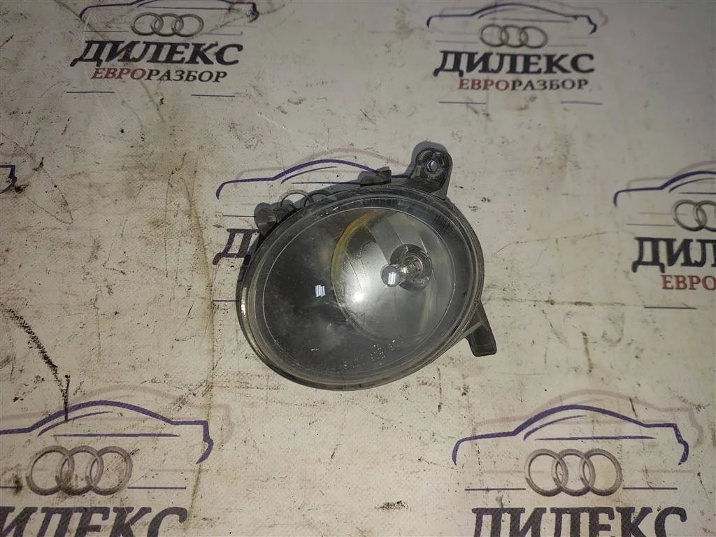 фара противотуманная Audi Q5 R -