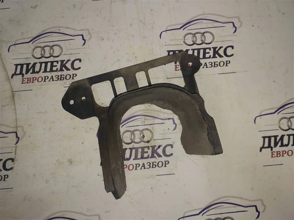 накладка (кузов наружные) Audi Q5 - -