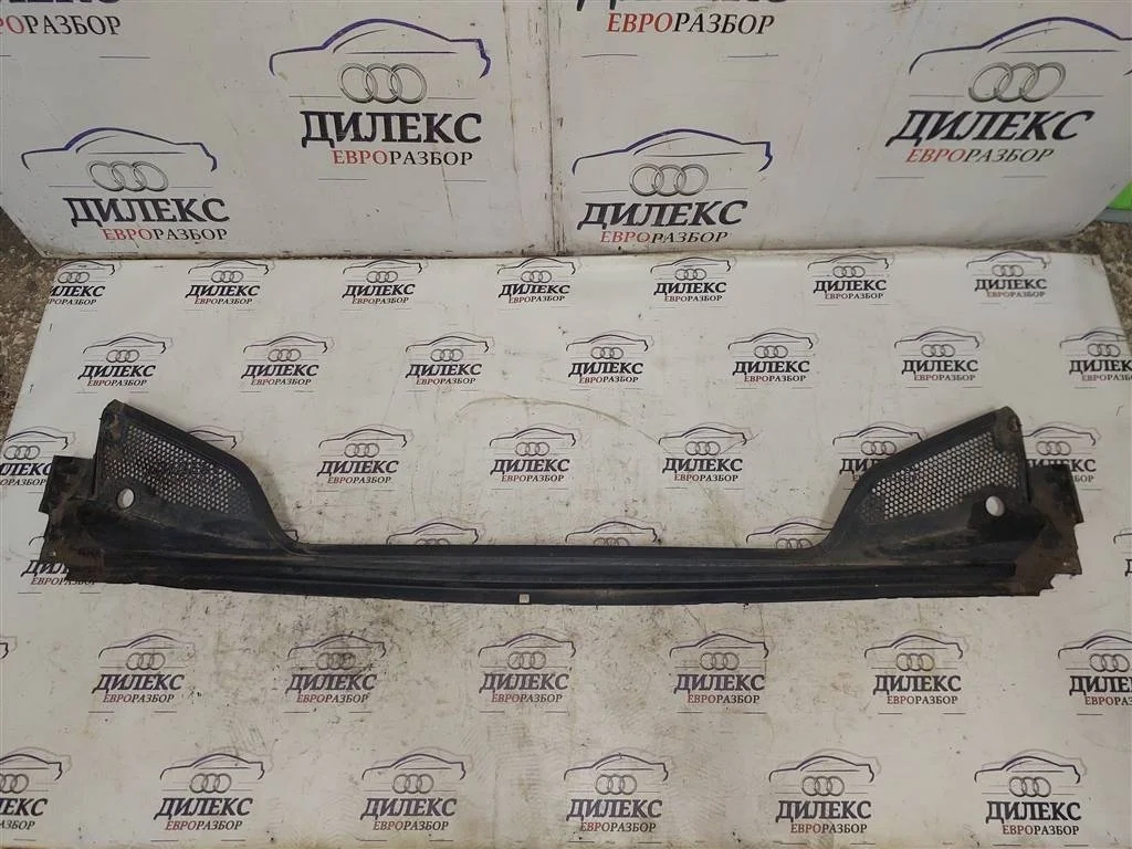 решетка стеклооч. (планка под лобовое стекло) Citroen DS4 2011-2015 - -