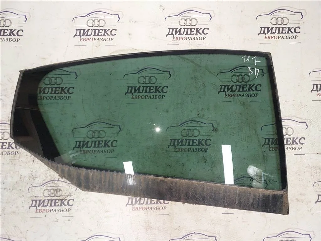 стекло двери Citroen DS4 2011-2015 R R