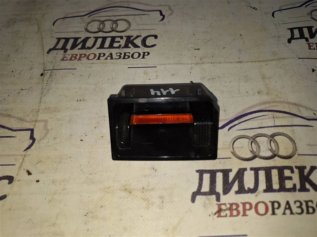 пепельница Audi A4 (B8) 2007-2015 - F