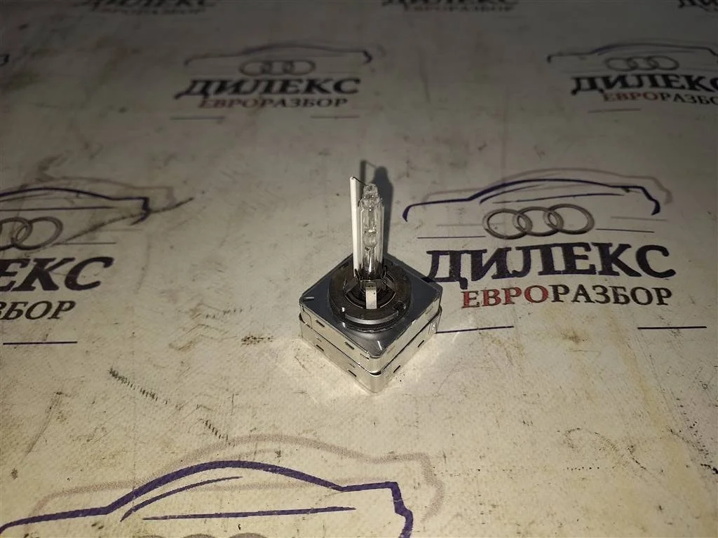 ксеноновая лампа Audi A4 (B8) 2007-2015 - -