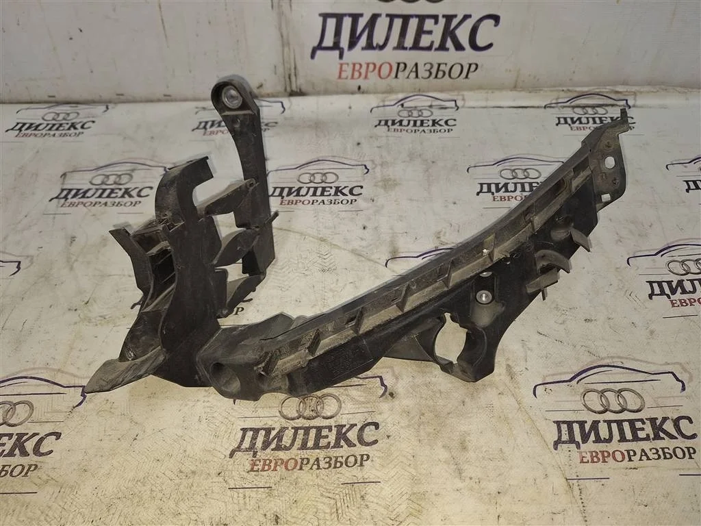 кронштейн фары Audi A4 (B8) 2007-2015 L -