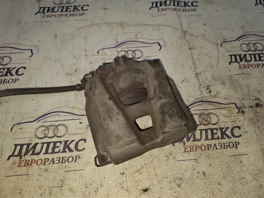 суппорт Audi A4 (B8) 2007-2015 L F