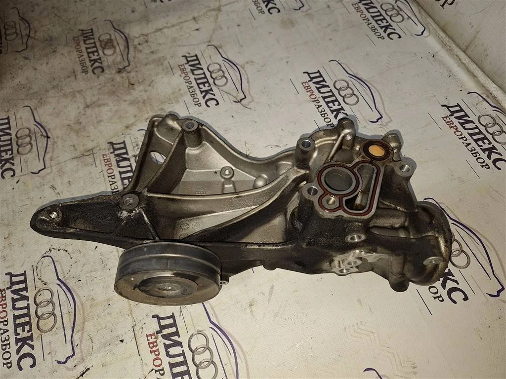 кронштейн генератора Audi A4 (B8) 2007-2015 - -