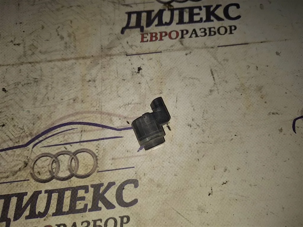 датчик парковки Audi A4 (B8) 2007-2015 - -