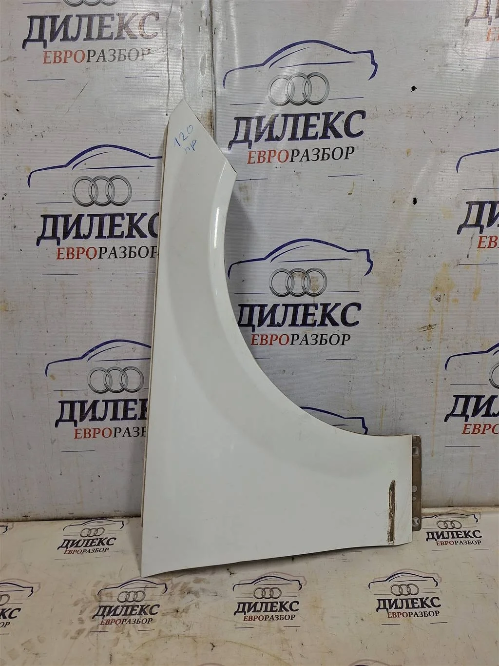 крыло Mercedes Benz W204 2007-2015 R F