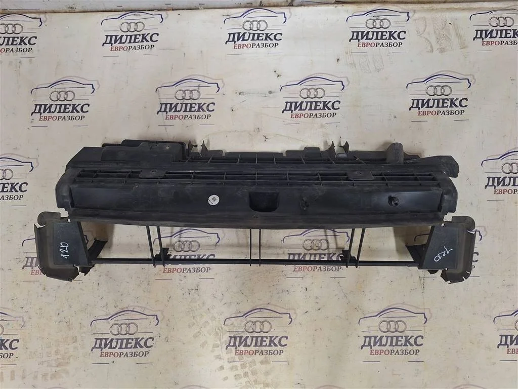 воздуховод радиатора Mercedes Benz W204 2007-2015 - -