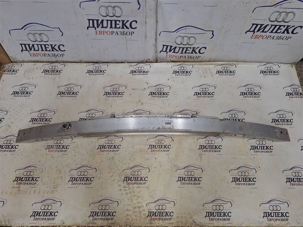 усилитель переднего бампера Mercedes Benz W204 2007-2015 - F