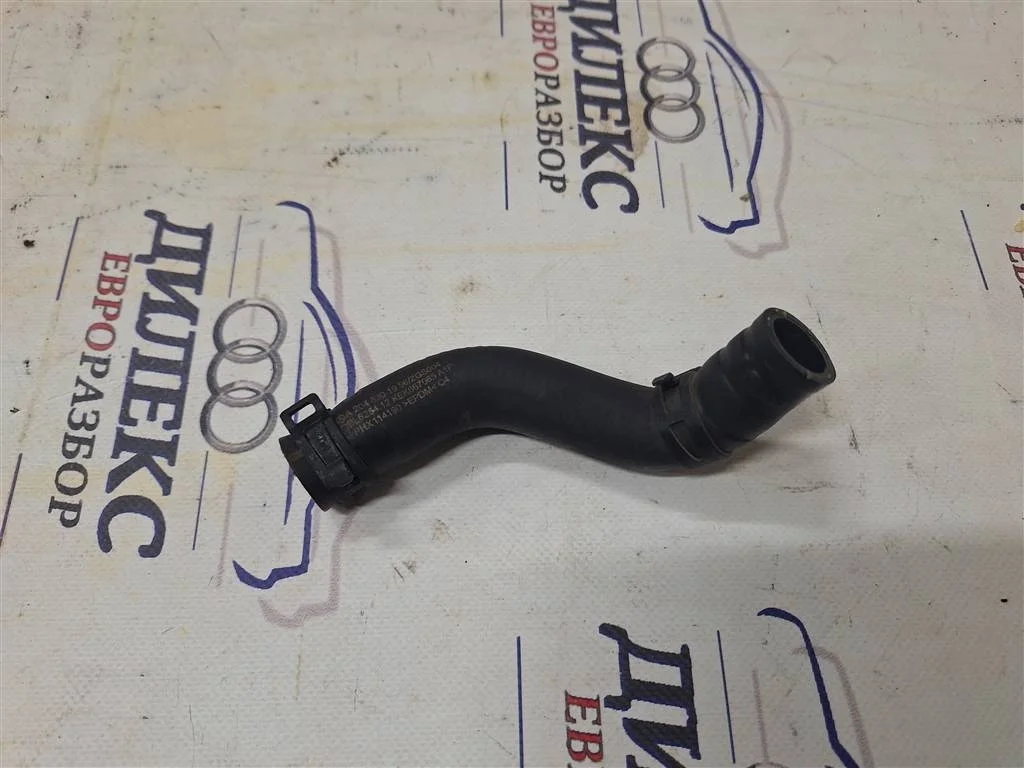 шланг системы охлаждения Mercedes Benz W204 2007-2015 - -