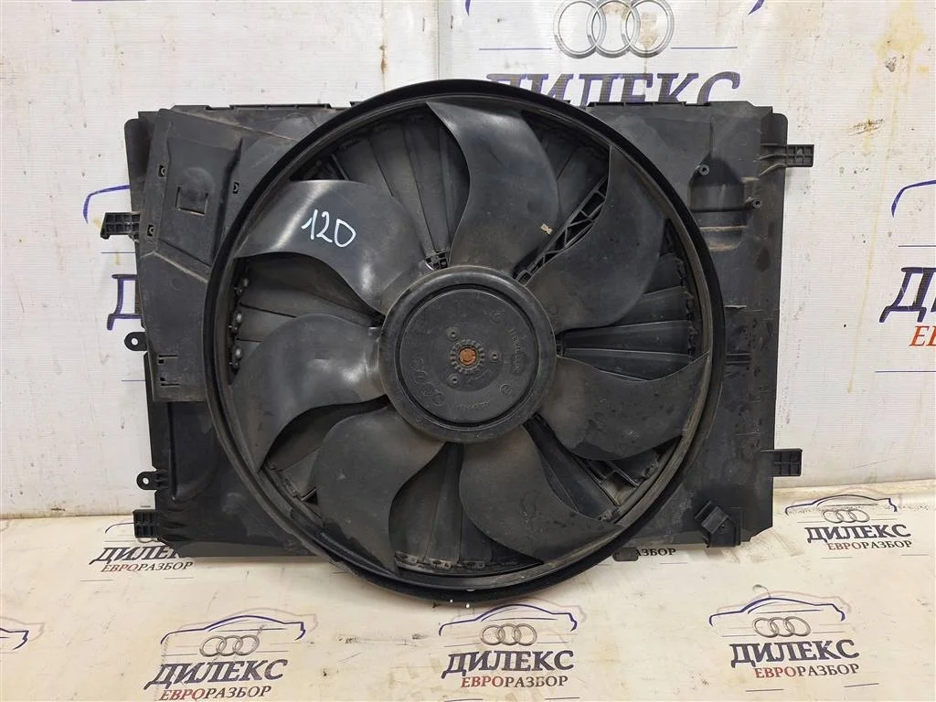 вентилятор радиатора Mercedes Benz W204 2007-2015 - -
