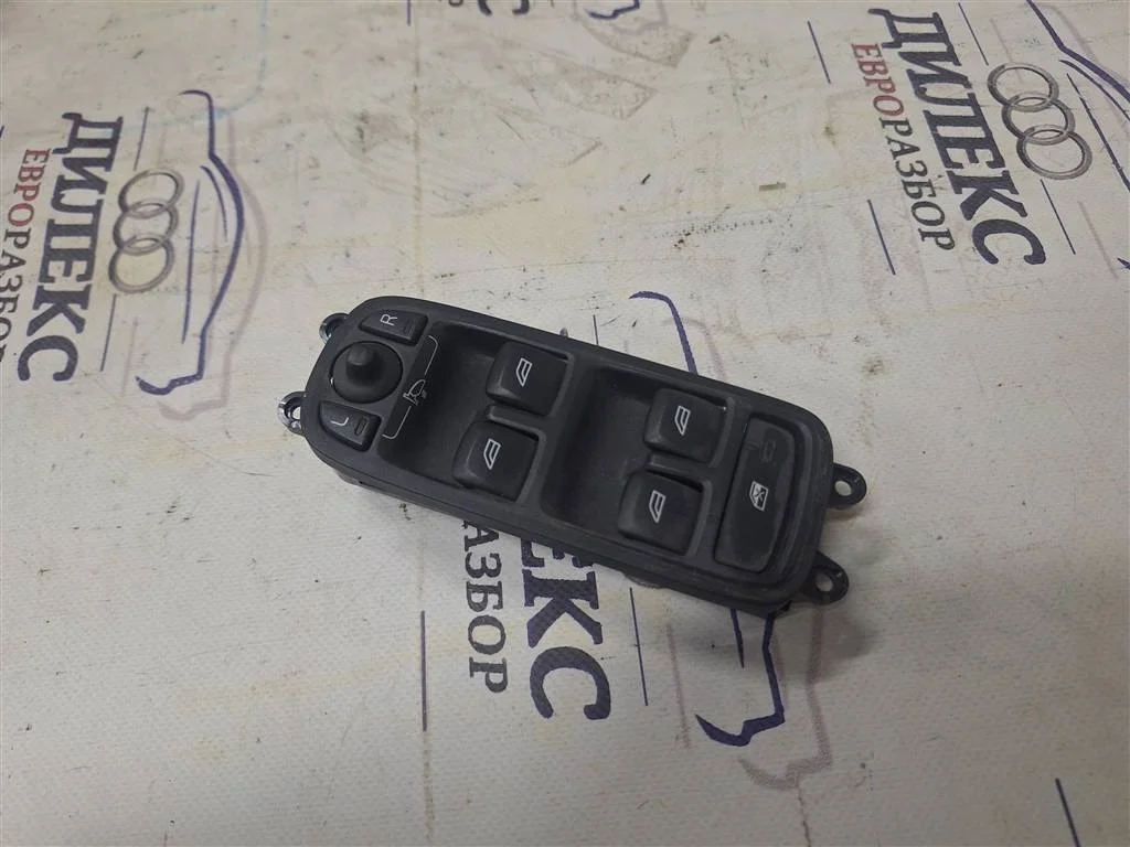 блок управления стеклоподъемниками Volvo V60 2011-2018 - -