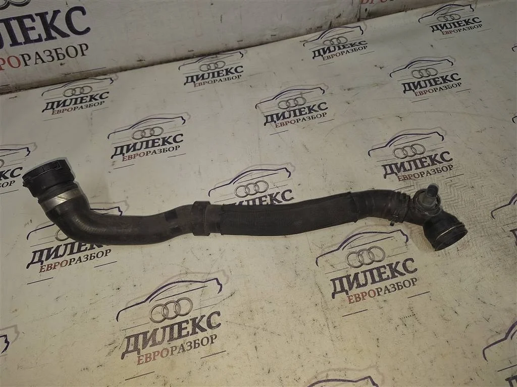 патрубок радиатора VW Passat (B6) 2005-2010 - -