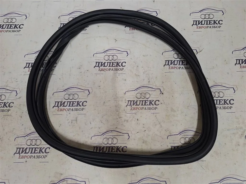 уплотнитель двери Audi Q7 2005-2015 - F