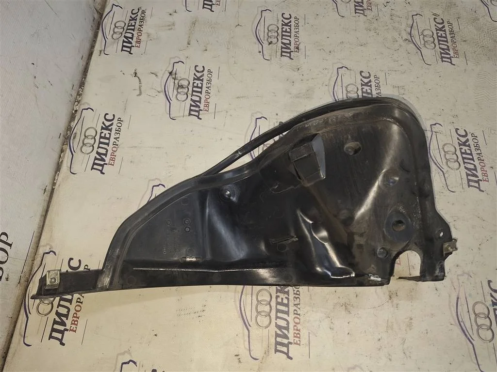 короб водоотводящий Audi Q7 2005-2015 - -