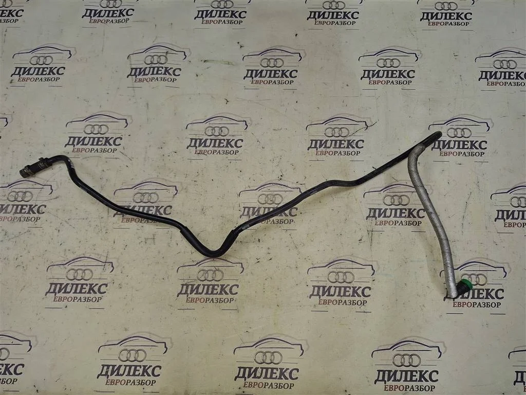 шланг воздушный Audi Q7 2005-2015 - -