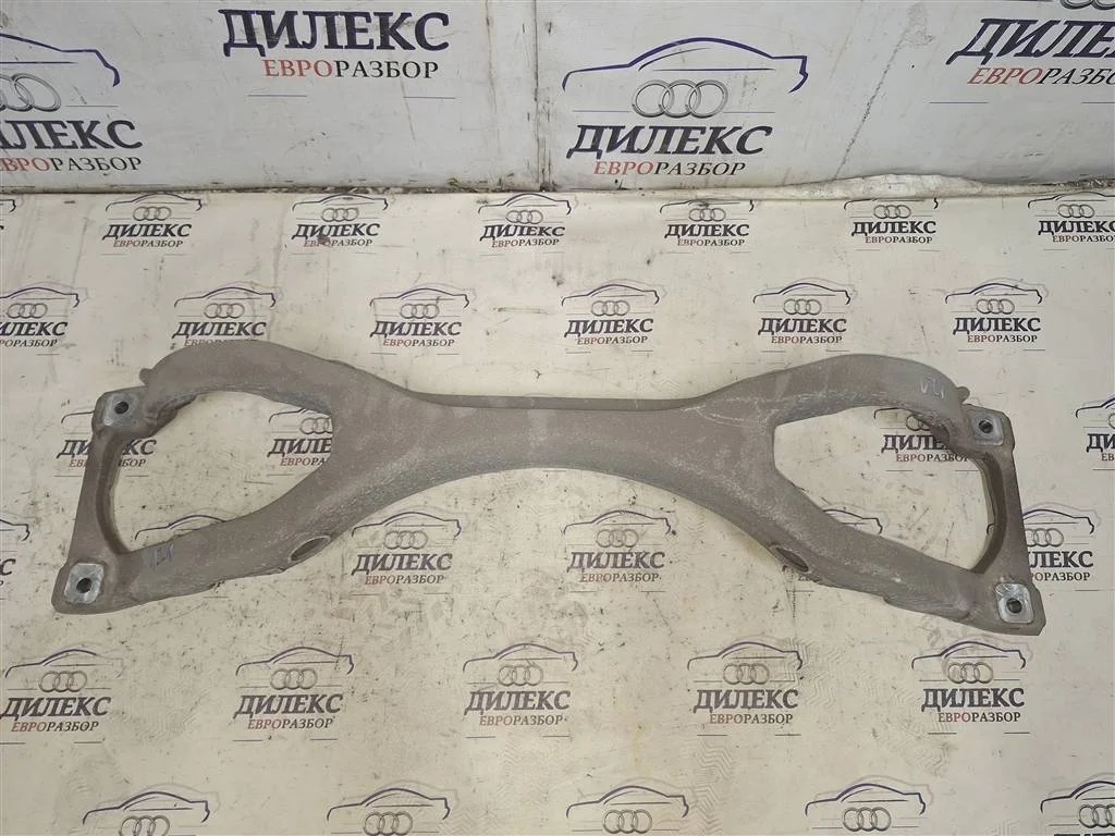 балка Audi Q7 2005-2015 - R