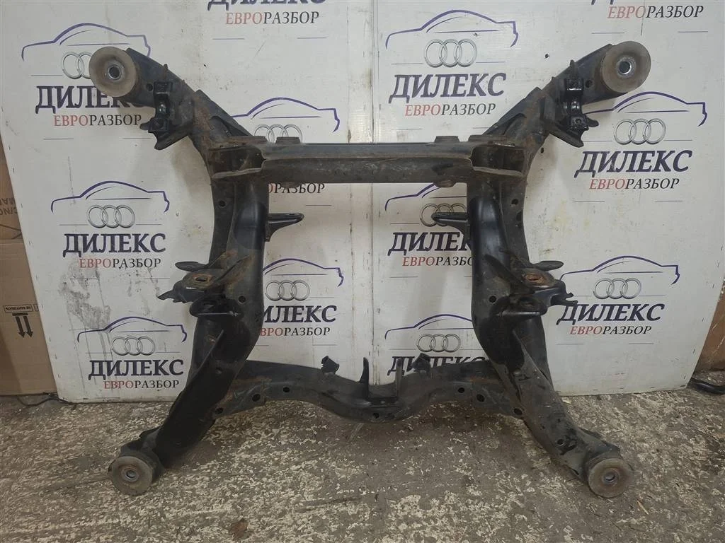 балка Audi Q7 2005-2015 - R