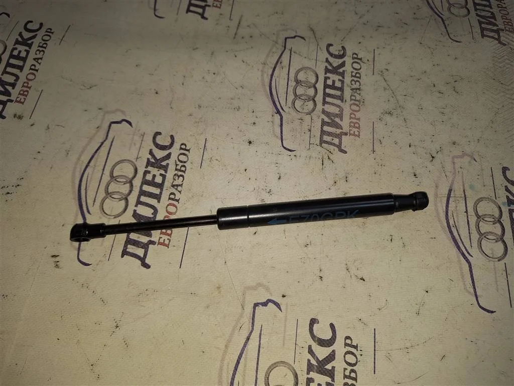 амортизатор крышки багажника BMW X5 E70 2007-2013 - -