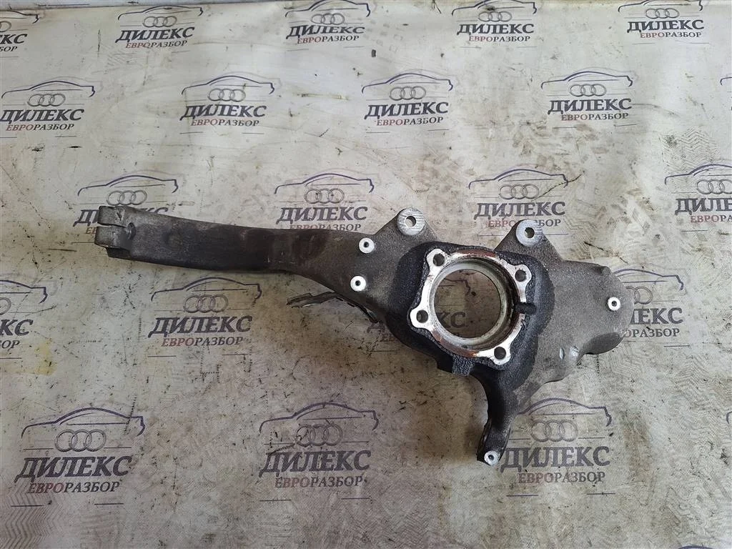 кулак поворотный BMW X5 E70 2007-2013 L F