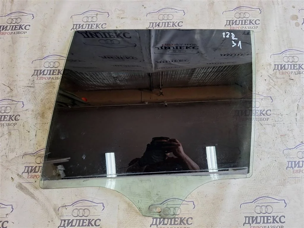 стекло двери BMW X5 E70 2007-2013 L R