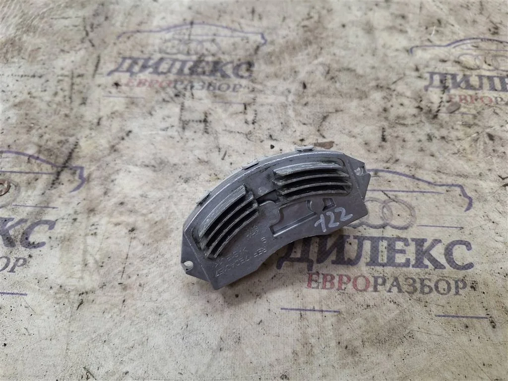 резистор отопителя BMW X5 E70 2007-2013 - -